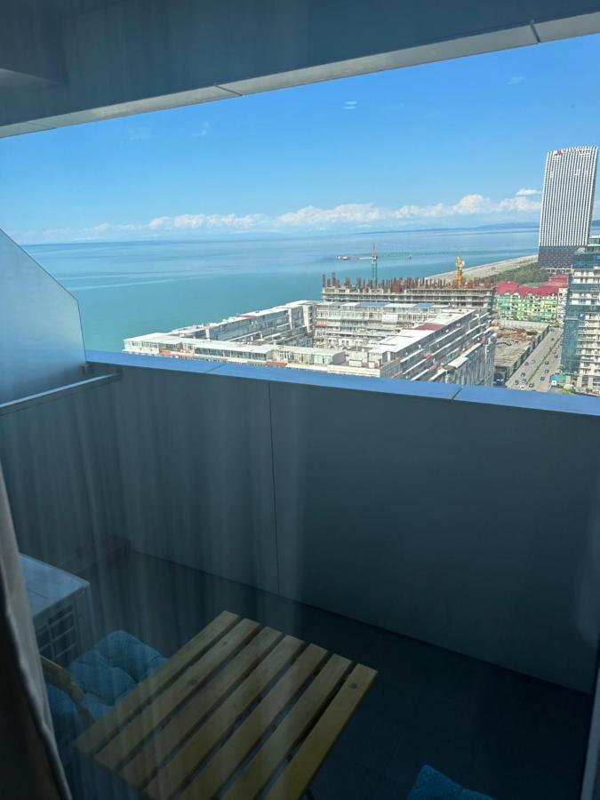 Alliance Palace Aparthotel By Marriott Batoemi Buitenkant foto